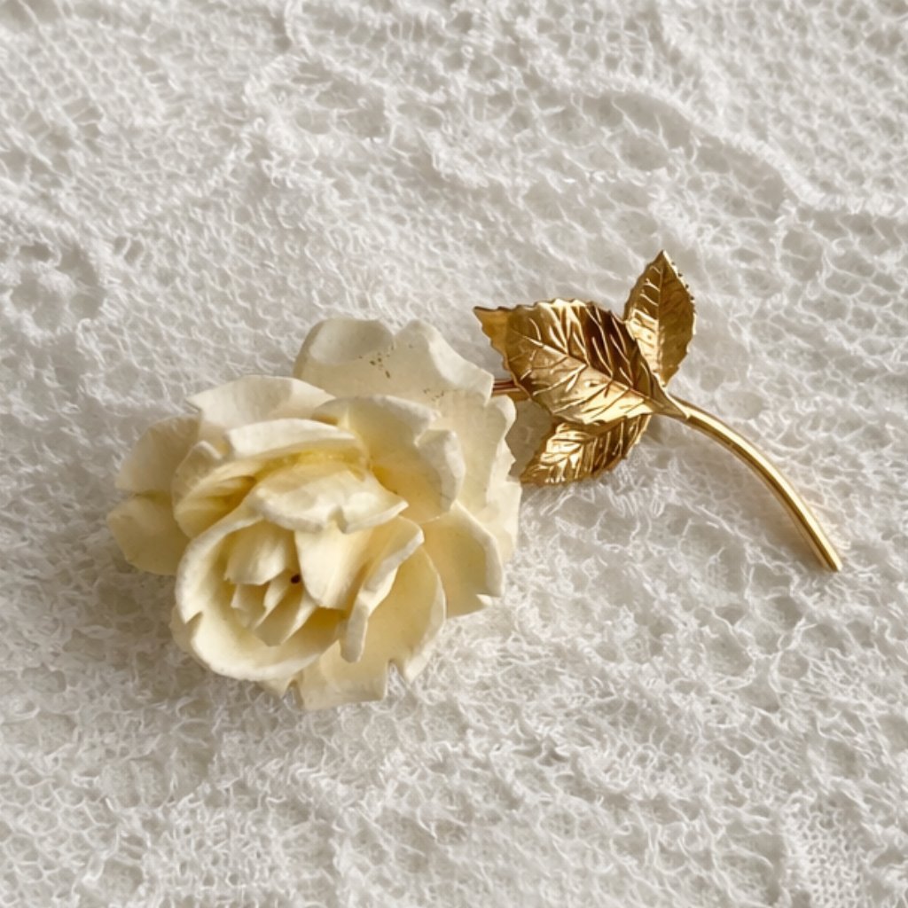 Vintage Signed Catamore 1/20 12k Gf Hand Carved Celluloid Rose Brooch